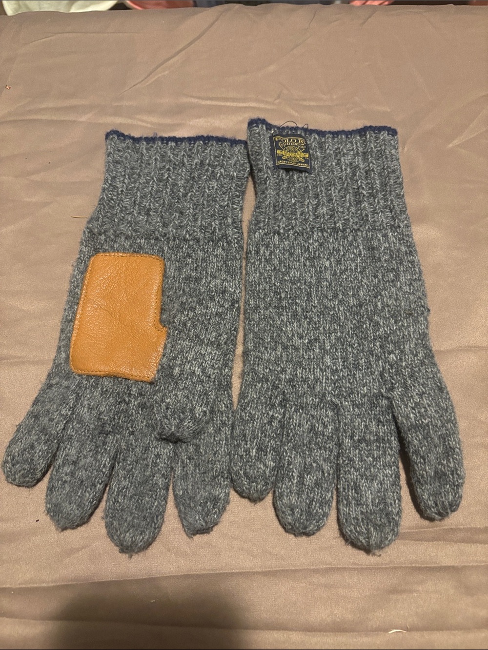 Polo Ralph Lauren Wool Blend Gray Men's Gloves with Leather Patch